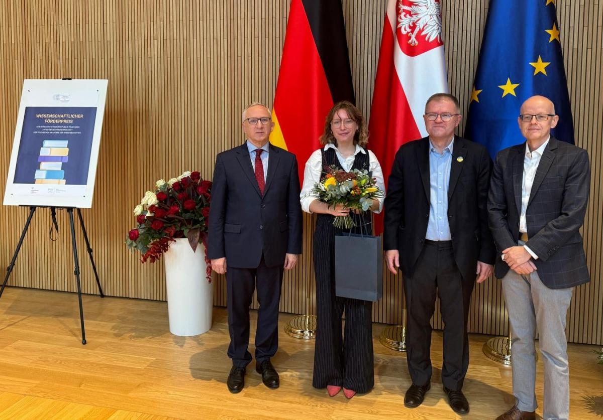 S. E. Jan Tombiński, Laura Clarissa Loew, Prof. Dr. Igor Kąkolewski, Prof. Dr. Stephan Lehnstaedt (Hauptpreis in der Kategorie Masterarbeit) 