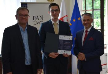 Prof. Dr. Igor Kąkolewski, Dr. Markus Hildebrand, S.E. Dariusz Pawłoś (Auszeichnung in der Kategorie Dissertation)